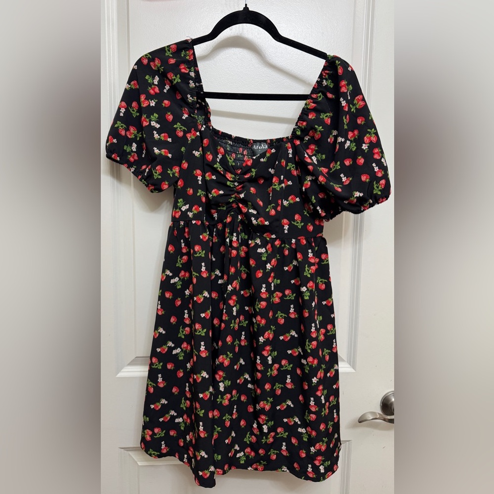 ARULA Black Strawberry Print Puff Sleeve Romper